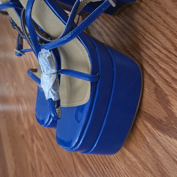EGO Mavery Strappy Platform Heel Sandals - Picture 8 of 15